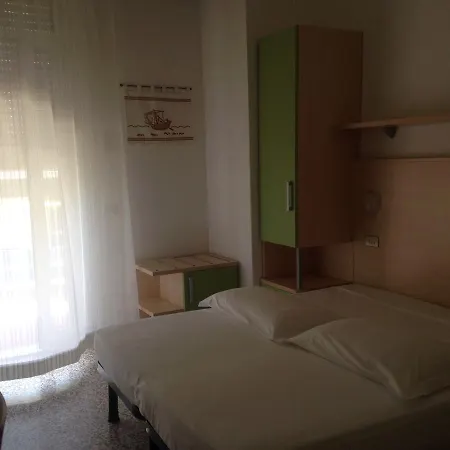 Hotel Lazzarini 3*