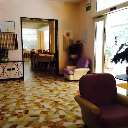 Lazzarini 3* Bellaria – Igea Marina